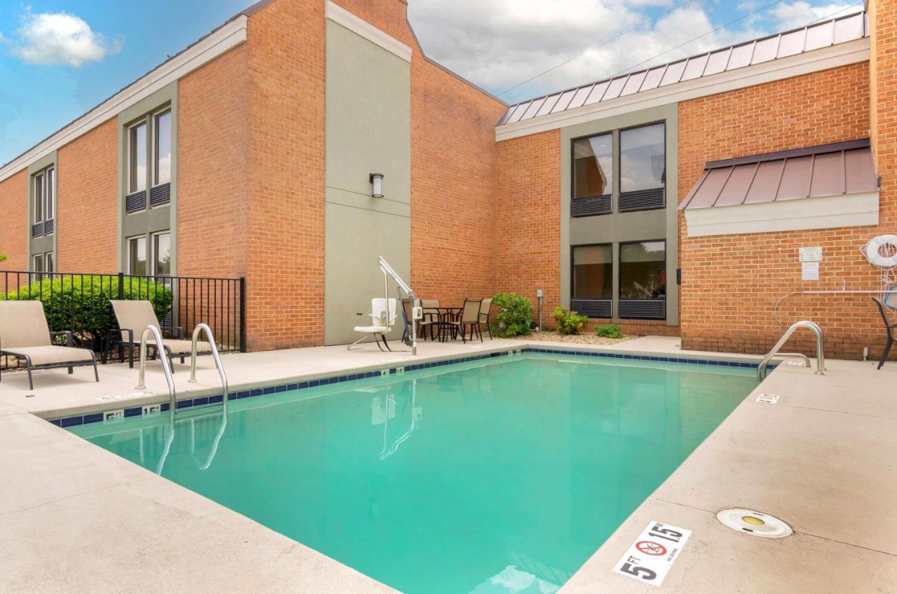 Best Western North Roanoke Troutville Eksteriør bilde